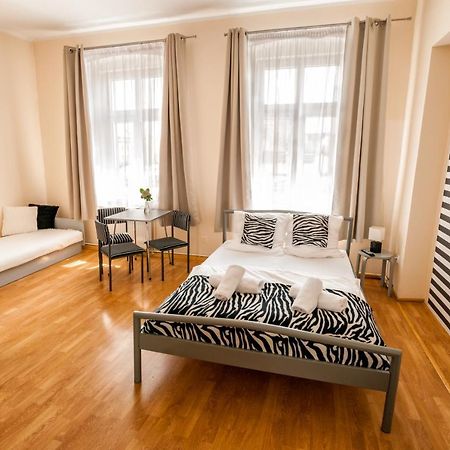 Lew Hostel Inowrocław Εξωτερικό φωτογραφία