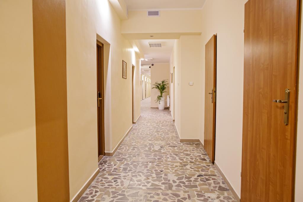 Lew Hostel Inowrocław Εξωτερικό φωτογραφία