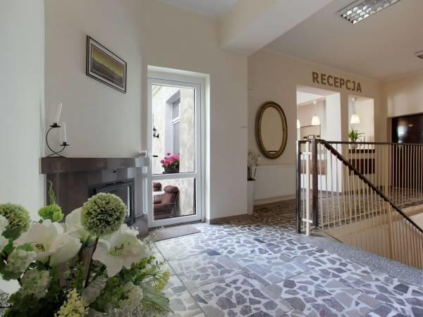 Lew Hostel Inowrocław Εξωτερικό φωτογραφία
