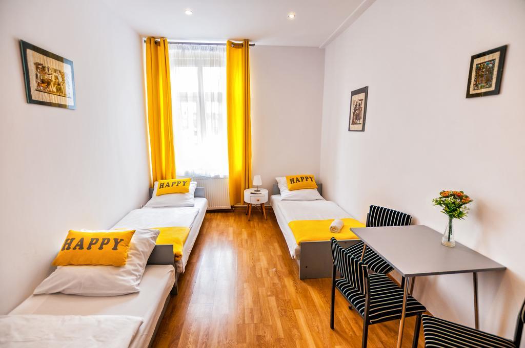 Lew Hostel Inowrocław Εξωτερικό φωτογραφία